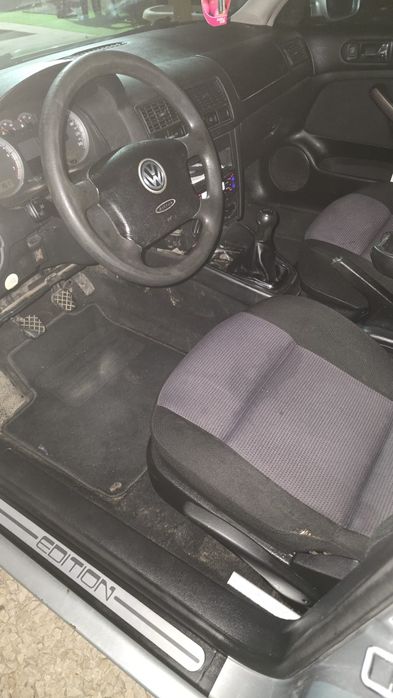 Vând golf 4 brek 1.6 16v 105cp 2002 proprietar fiscal pe loc