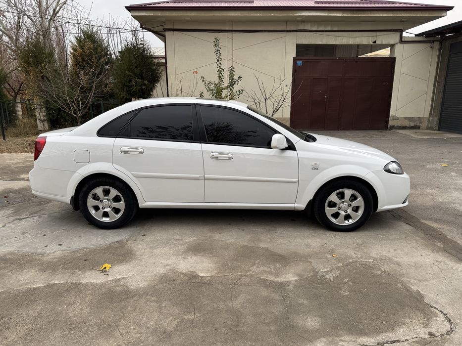 Chevrolet Gentra 2020 автомат люк