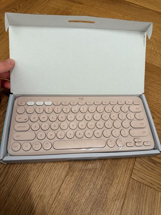 Tastatura Bluetooth ca noua Logiteck K380