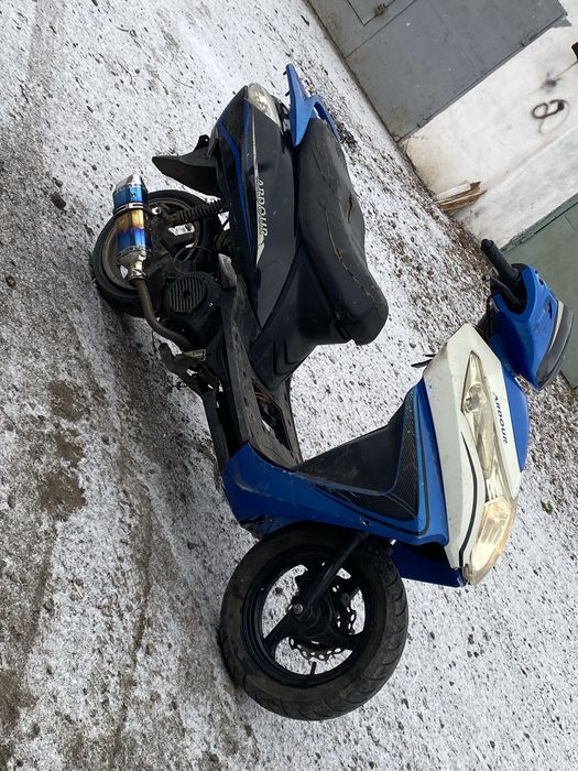 Скутер 150кубов