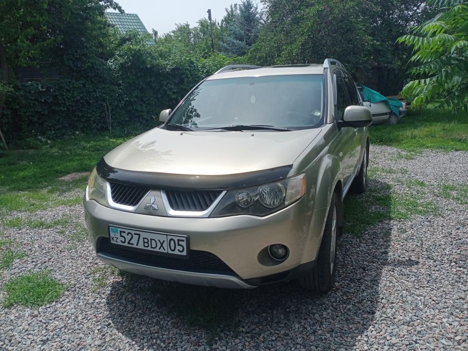 Митсубиси Аутлендер