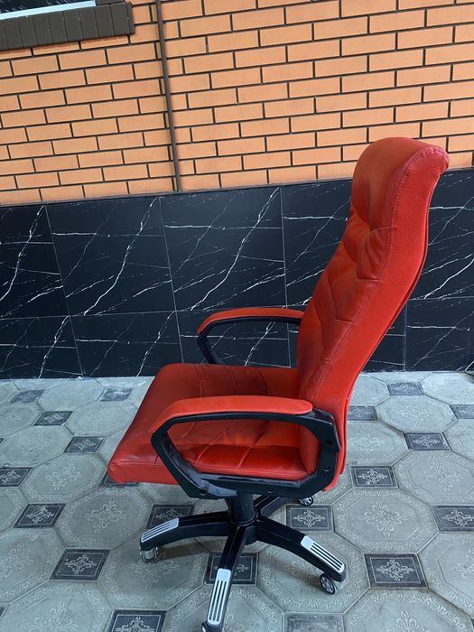 Продам офисное кресло