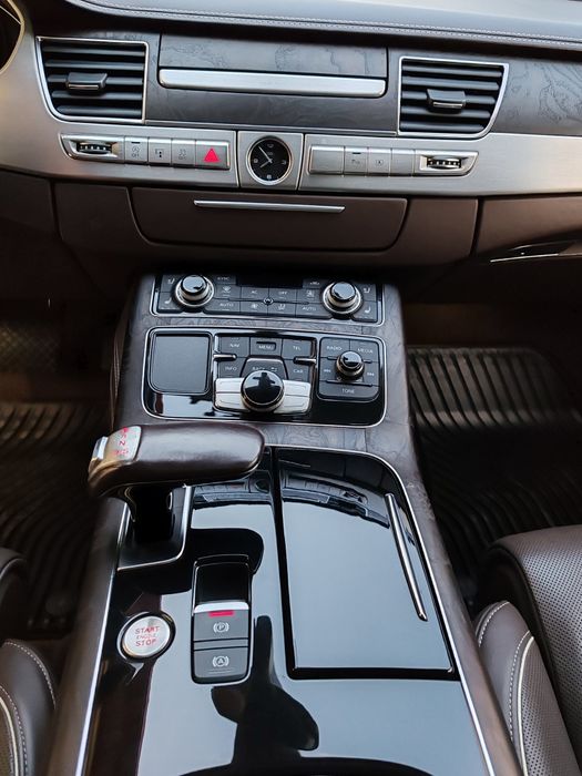 Audi A8L 2013 impecabil