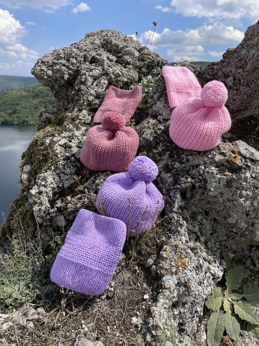 Ръчно изплетени  детски  шапка и шалче