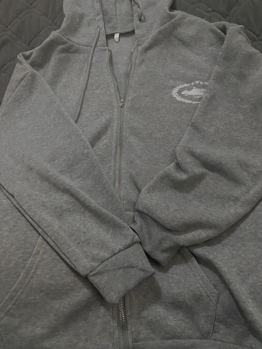 продается худи cortez