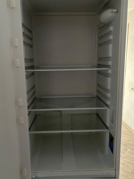 Холодильник б/у продам