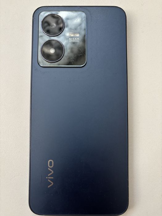 Продам телефон Vivo в нормальном состоянии