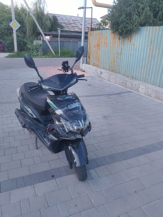 Продам м8 про...