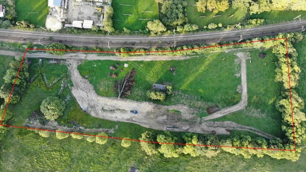 Vand 10500 mp teren intravilan