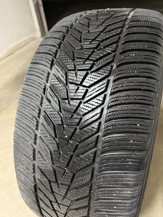 285/40/21 Hankook i*cept evo3 7mm DOT 2123