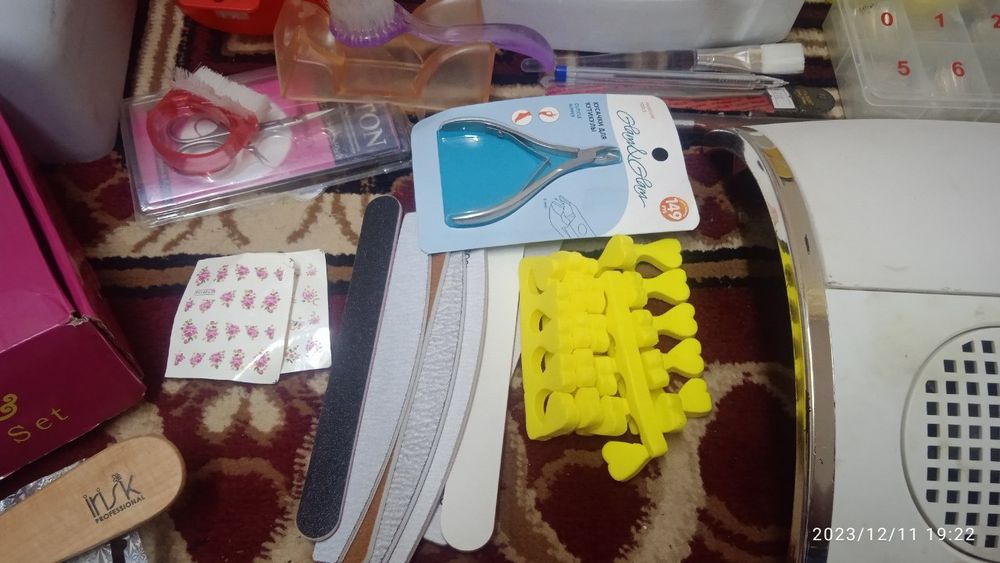 Goʻzallik saloni aparat uskunalari sotiladi