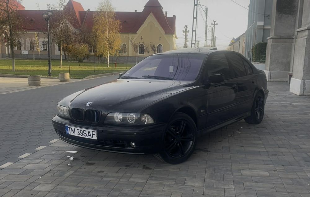 Vând urgent din motive familiare BMW E39 525d 163cp
