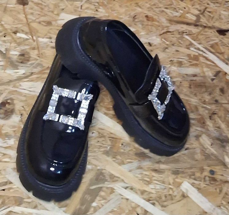 Обувь лоферы 11000 тг