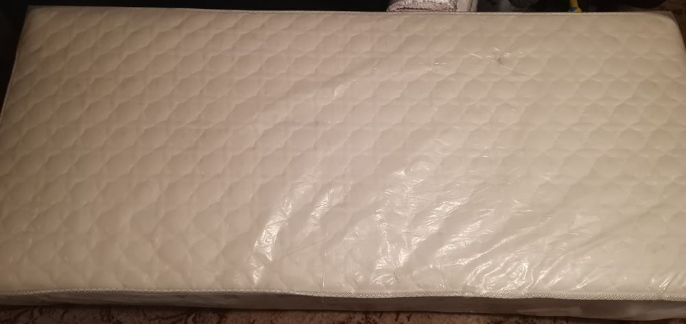 Чисто нов матрак 82/190
