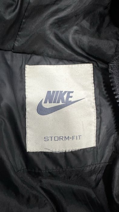 Nike яке размер с