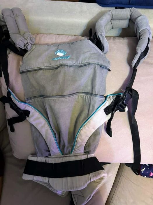 Vand Manduca XT in stare foarte buna