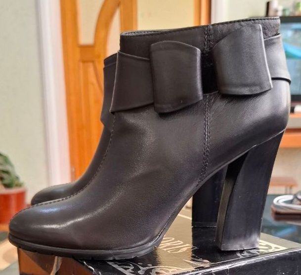 Женские сапожки (демисезонные)