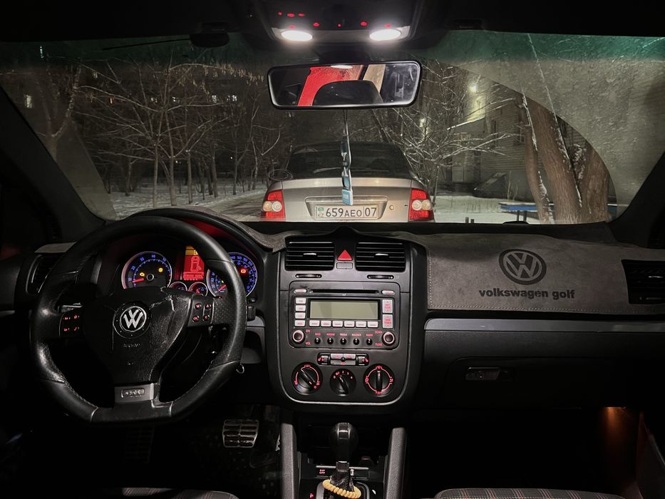 Volkswagen GOLF 5 GTI 2.0T