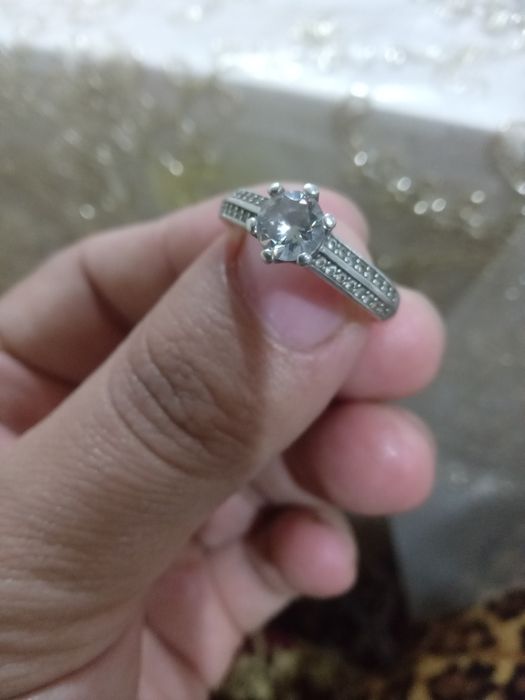 Serebro perstin uzuk