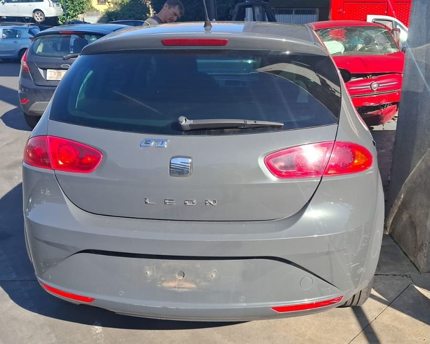 Dezmembrez seat Leon 1p