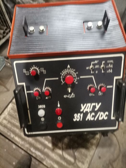 Установка аргонодуговой сварки