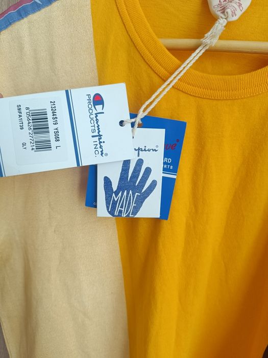 Нова тениска Champion