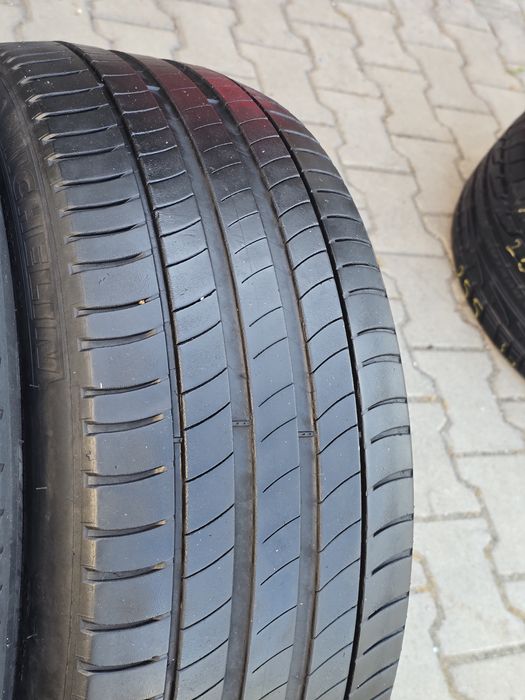 245 45 19 Michelin