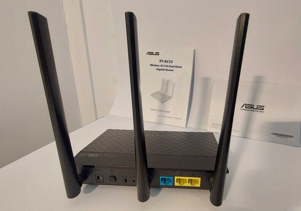 Router WI-FI ASUS AC 750 dual band - absolut nou, in cutia originala !