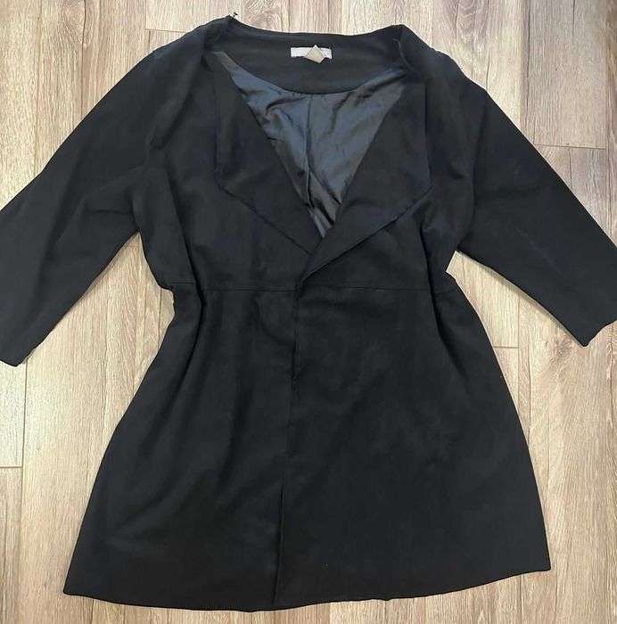 Голямо велурено дамско сако H&M с къс ръкав (размер 2ХЛ)