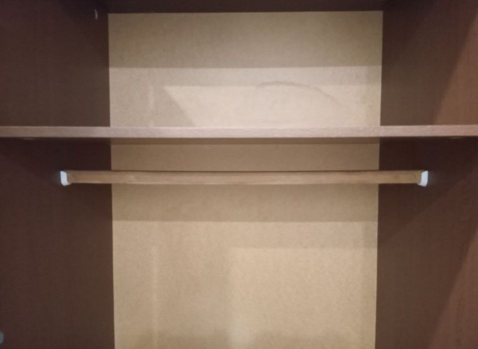 Шкаф/шифоньер сатылады.