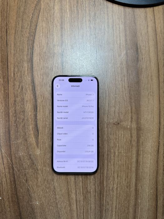 Iphone 15 pro 256 GB 87% baterie