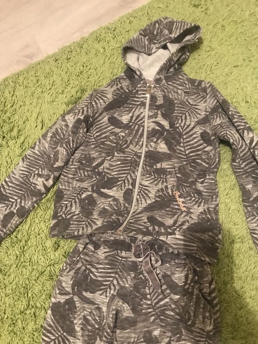 Анцутг Contras 122