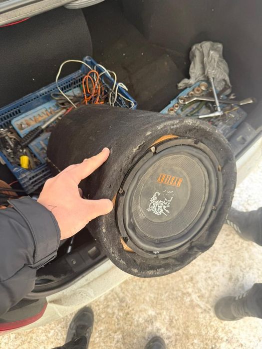 Сабвуфер активный