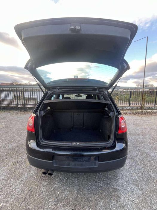 Продавам Голф 5 GTI 2.0 TFSI 200кс бензин на ЧАСТИ, както и други коли