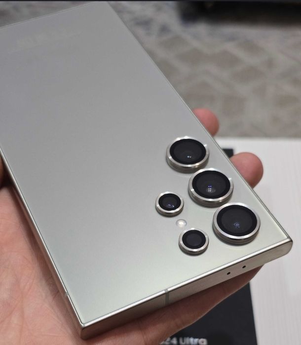 Продам телефон Samsung s24 ultra 256gb
