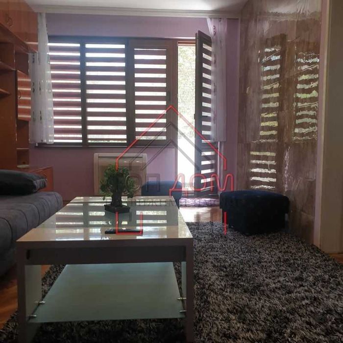 Дава се под наем Многостаен апартамент в Варна, Център - 120 кв.м за 765 € - Снимка #1