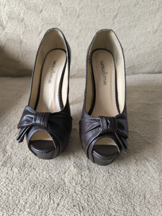 Туфли на каблуке