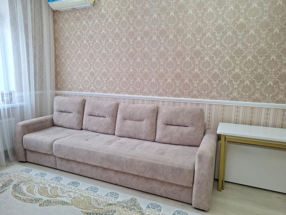 Продам диван в хорошем состоянии.