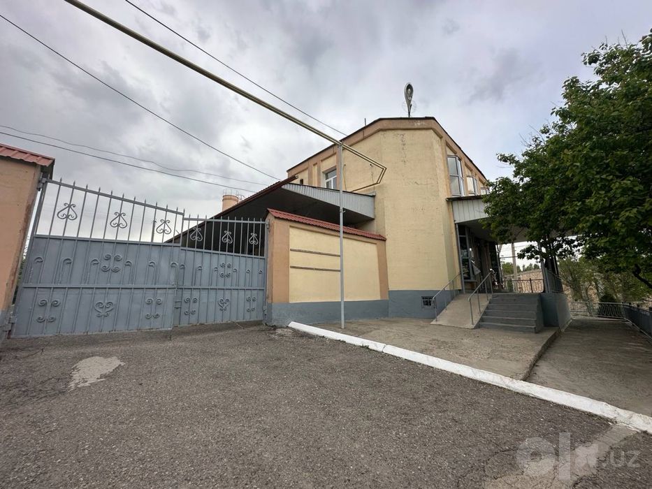 Продаётся производственный комплекс 0,49ГА с оборудованием и автопарко