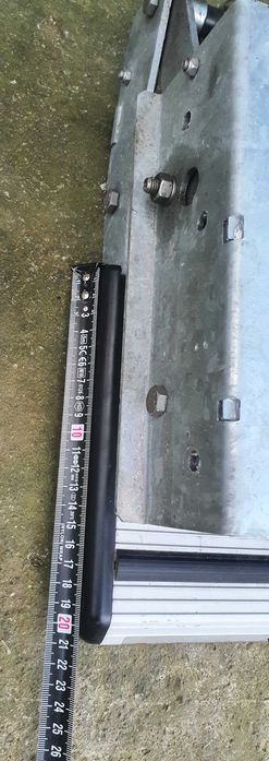 Scarite electrice de la LIPPERT , tip Thule,o singura treapta, defecte