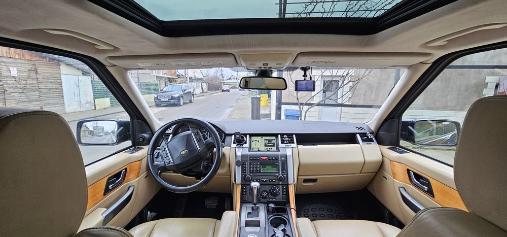 Vând range rover sport