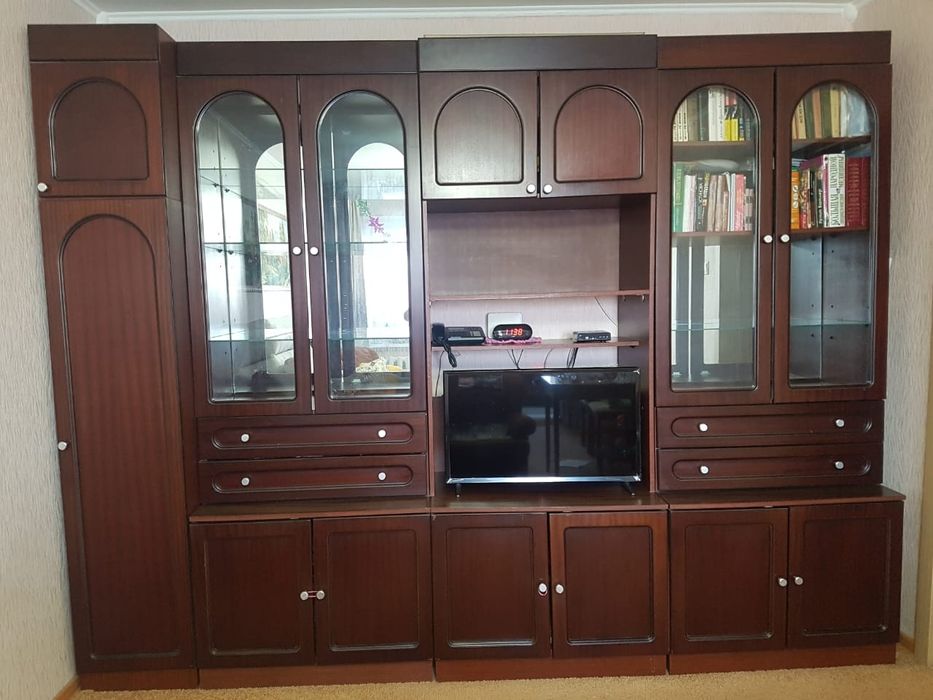 Продам гостинную