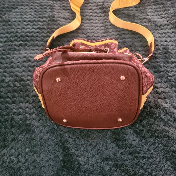 Чанта River Island