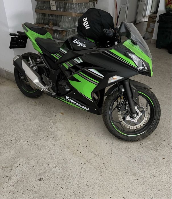 Vând kawasaki ninja krt edition