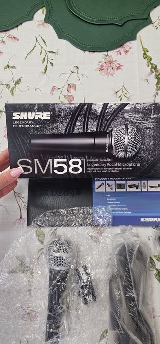 Microfon voce cu fir