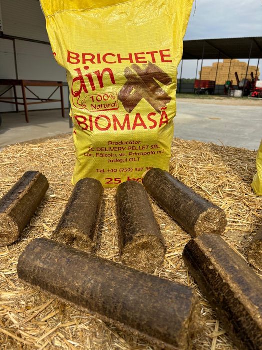Brichete din paie