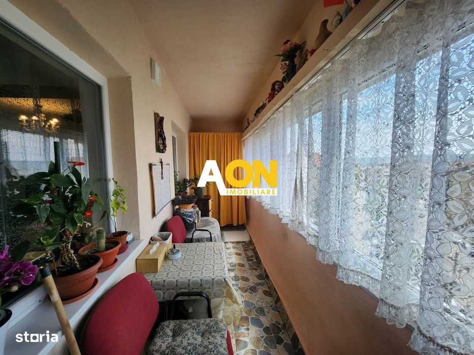 Apartament cu scara interioara, 4 camere, zona OMV Cetate