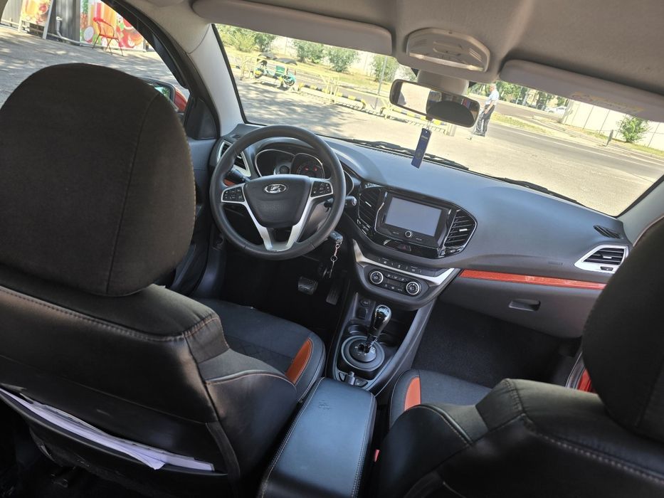 Lada Vesta Cross 2019