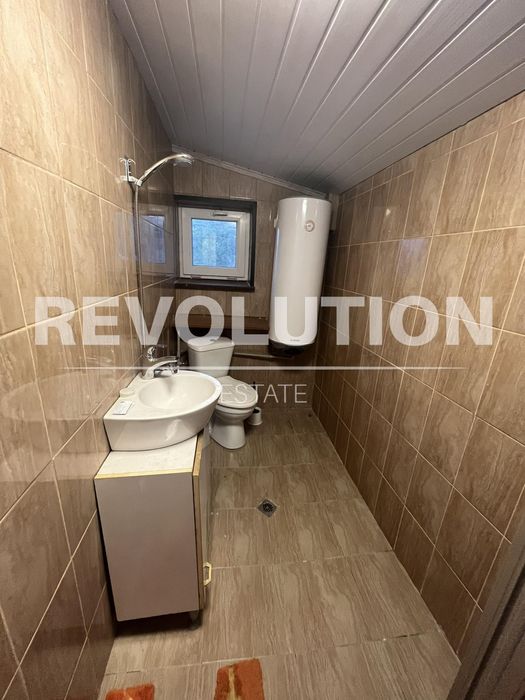 Дава се под наем Къща в Варна, Левски - 150 кв.м за 650 € - Снимка #8