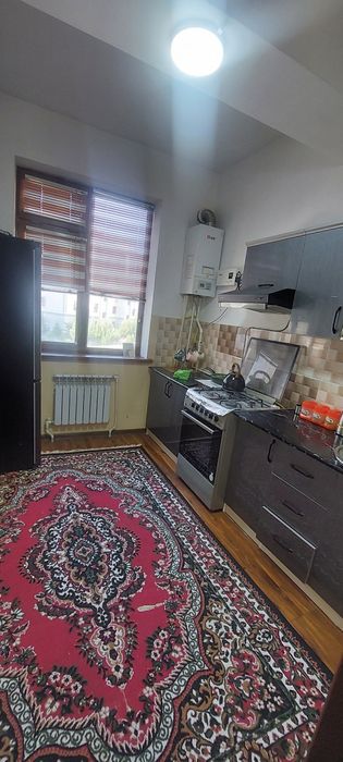 2 xonali kvartira sotiladi